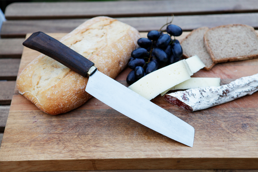Cuțit BUOM Santoku 16cm — vedere spate și grosime lamă
