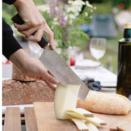 Cuțit BUOM Authentic Blades — detaliu lamă Santoku ascuțită